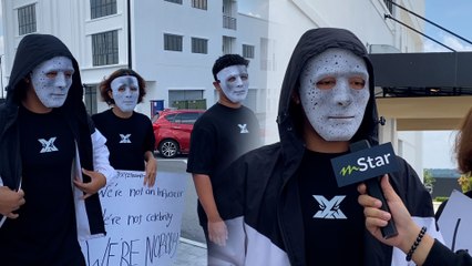 Siapa 3 brader bertopeng ini? Jangan takut mereka datang bagi sumbangan