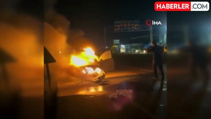 Seyir halindeki araç alevlere teslim oldu