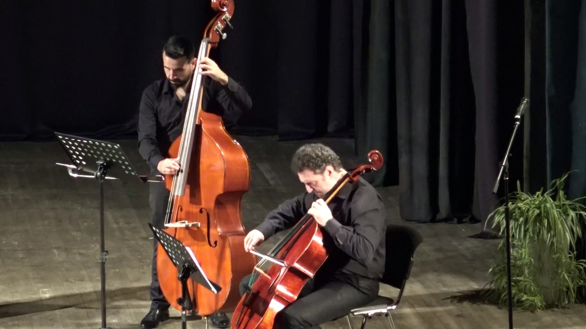⁣Ъндърграун танго, Underground Tango