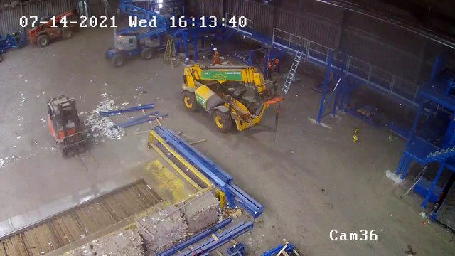 Electrical explosion: Worker suffers serious burns