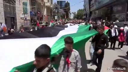 In Cisgiordania in migliaia in piazza per celebrare la Nakba