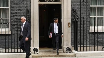Rishi Sunak arrives at Parliament ahead of PMQs