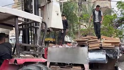 Milhares de palestinos fogem de Rafah por temor de ofensiva terrestre israelense