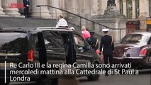 Carlo e Camilla con il mantello rosso alla Cattedrale di St Paul