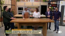 Aprenda a fazer uma deliciosa barra de chocolate gigante | Band Receitas