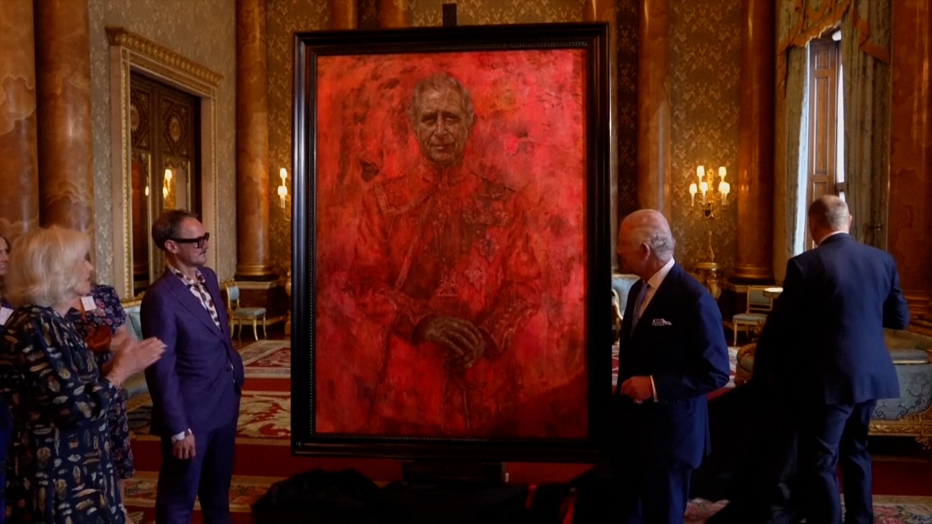 Carlos III revela su primer retrato desde la coronacin