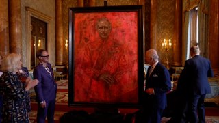 Carlos III revela su primer retrato desde la coronación