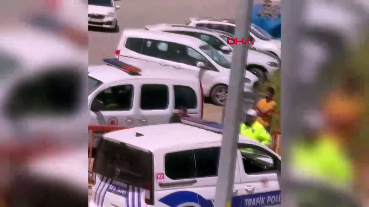 Başakşehir’de metro durağı yakınında duvara konulmuş bomba bulundu