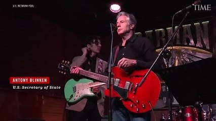Blinken Performs ‘Rockin’ in the Free World’ With Kyiv Band During Ukraine Visit
