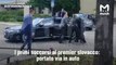 I primi soccorsi al premier slovacco: portato via in auto