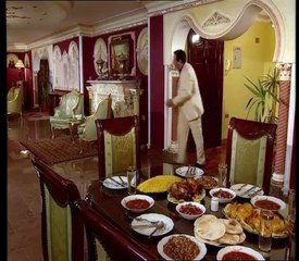 اتجوز الخدامة على مراته بعد ما عايرته برجولته  شوف صدمة صاحبه لما عرف