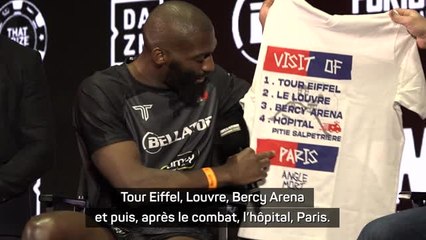 Bellator Paris : Doumbè tente d'offrir un t-shirt personnalisé à Willis lors de la conférence de presse 🥊 - thumbnail
