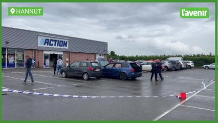 Hannut: une voiture en feu