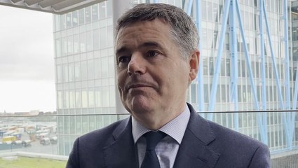 Irish minister condemns ‘inappropriate’ behaviour after closure of Dublin-New York portal