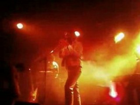 Sebastien Tellier - L'amour et la violence Live Ris orangis