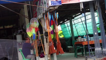 Auf dem Dorf in Thailand, 3 tote Katzen, Bluthochdruck und frittierte Banane