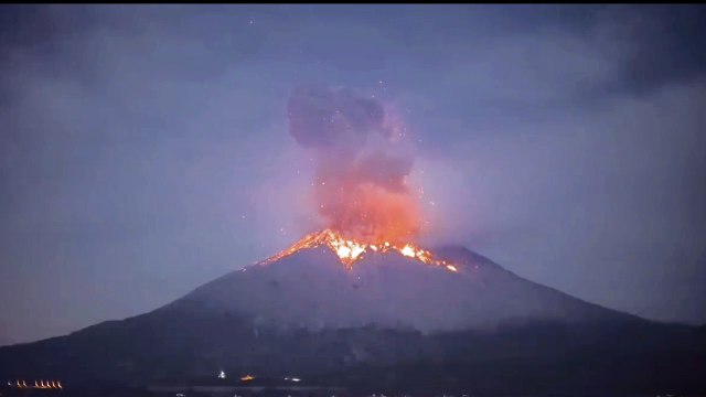 Explosive eruption of Sakurajima on November 12, 2019.