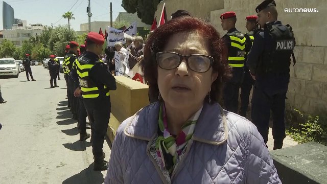 النكبة لن تتكرر ... فلسطينيون وأردنيون يحيون ذكرى النكبة أمام مبنى الأمم المتحدة بعمّان
