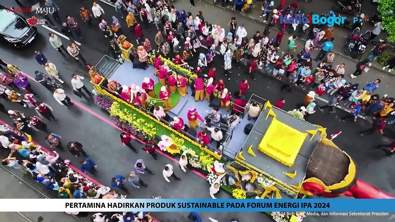 Ibu Iriana Joko Widodo dan Ibu Wury Ma'ruf Amin Hadiri HUT Ke-44 Dekranas Bersama Anggota OASE KIM di Surakarta