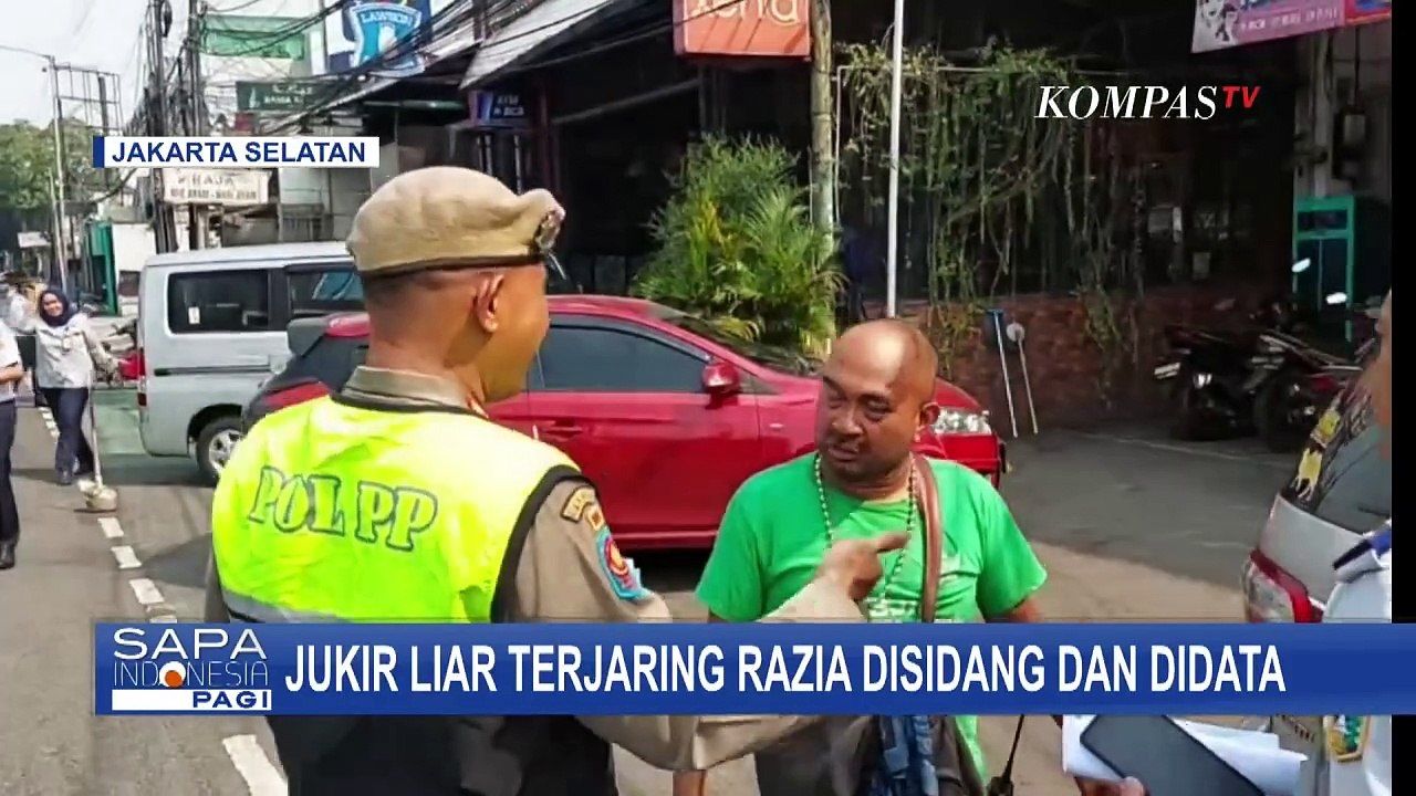 Juru Parkir Liar Berusaha Kabur saat Diamankan Petugas di Kemayoran