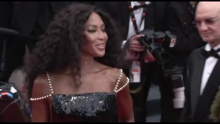 Cannes, Naomi Campbell protagonista del secondo red carpet