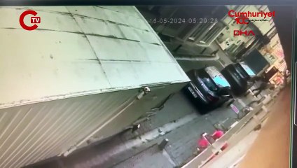 Beşiktaş'ta 5 katlı binada doğalgaz patlaması