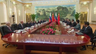 경제 사절단 이끌고 방중한 푸틴, 시진핑과 정상회담 / YTN