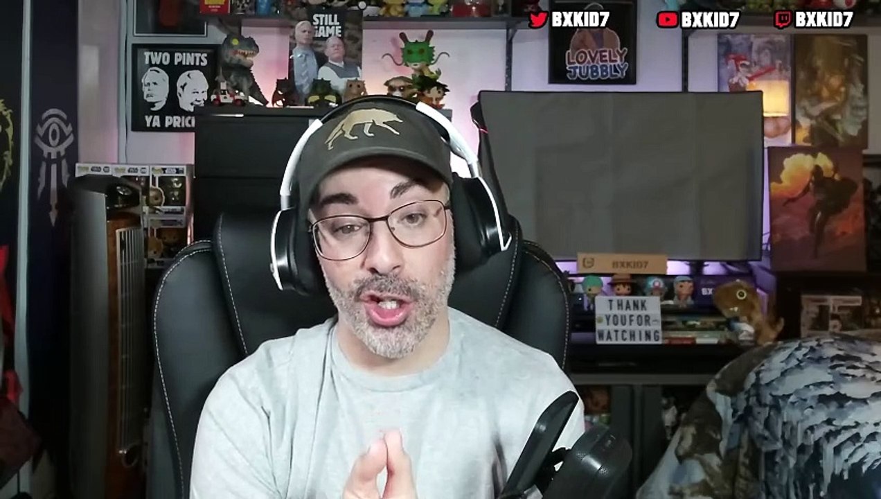 mens4e3reactionYT