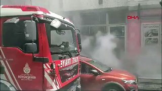 İstanbul'da 7 katlı binada yangın paniği