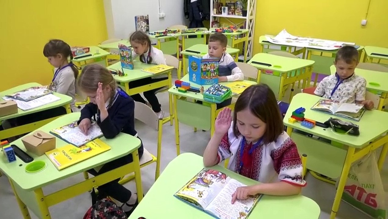 Schule im Bunker: Kinder lernen in Charkiw unter der Erde