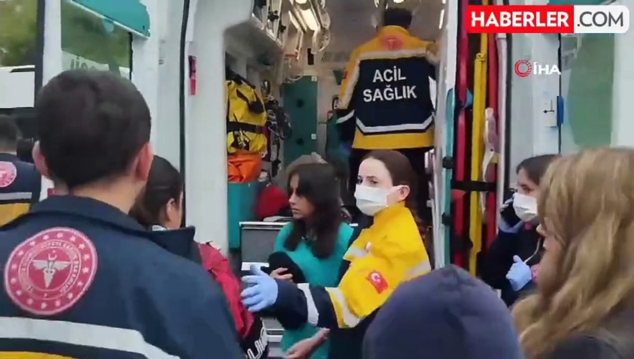 Samsun'da Okulda Biber Gazı Paniği: 25 Öğrenci...
