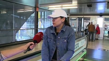 Cristina Pedroche, nerviosa al ver los ejemplares de su libro en la imprenta