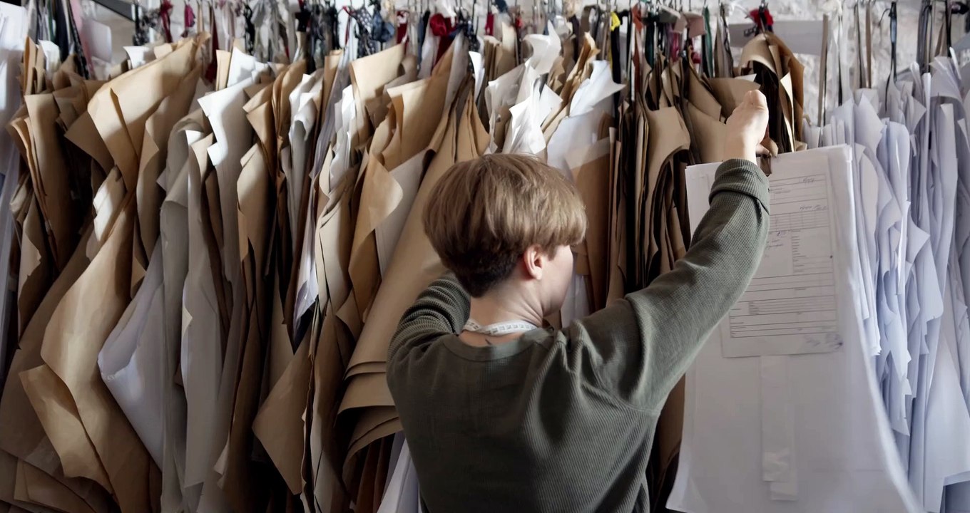 3195394-uhd_3840_2160_25fps