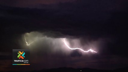 tn7-mayo-triplica-descargas-electricas-del-año-anterior-160524