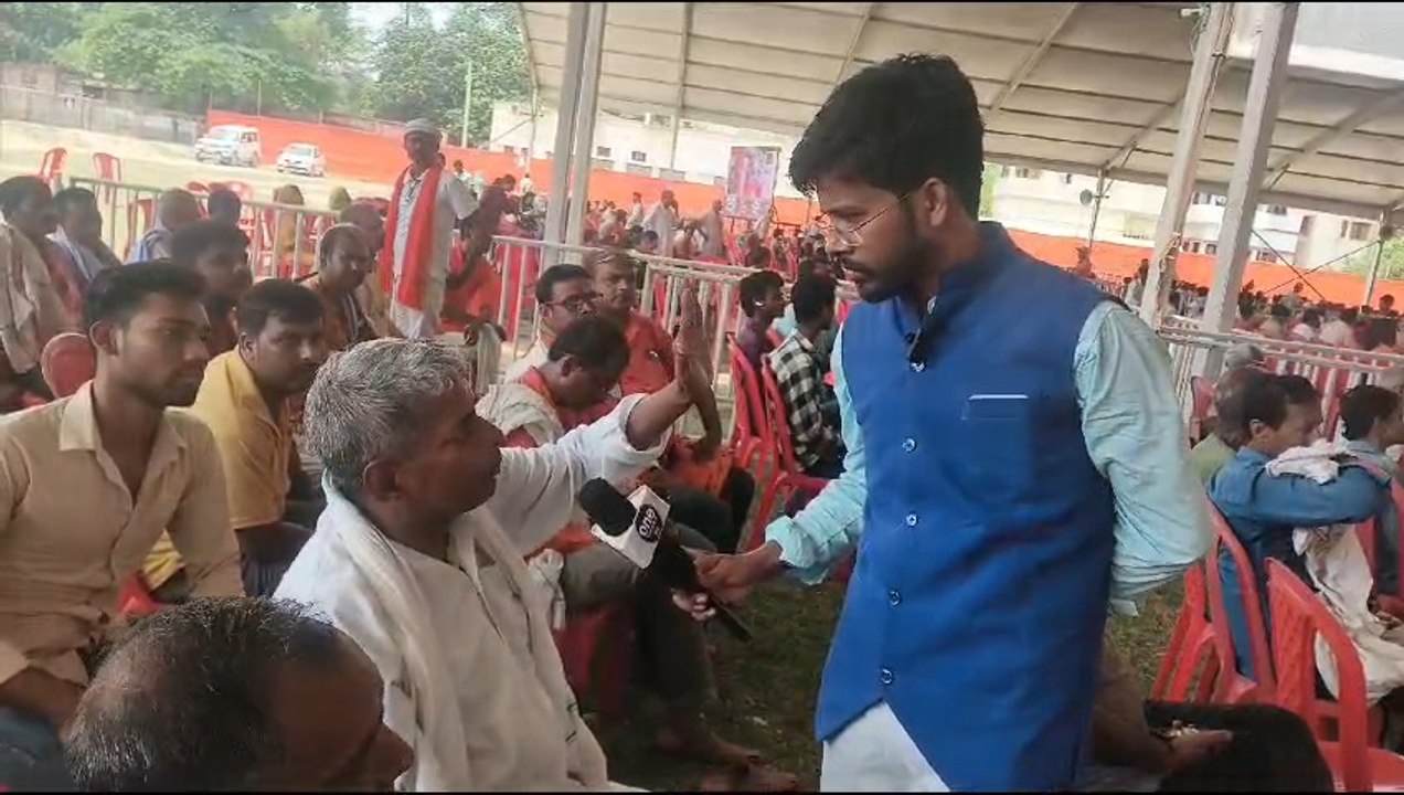 चुनावी सभा में कुर्सियां खाली,NDA समर्थित उम्मीदवार के चुनावी सभा में आ रहे अमित शाह