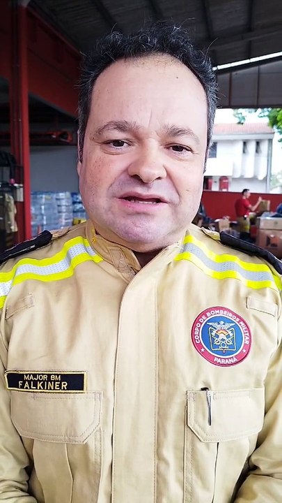 Bombeiros de Umuarama enviam mais dois caminhões de doações ao Rio Grande do Sul