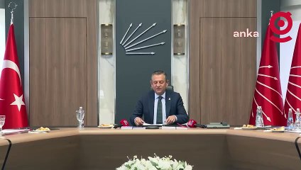 CHP'Lİ 21 İL BELEDİYE BAŞKANI PARTİ GENEL MERKEZİNDE TOPLANDI... ÖZGÜR ÖZEL: "ATAMALAR KONUSUNDA HEPİNİZDEN ÜST DÜZEYDE DİKKAT BEKLİYORUZ"