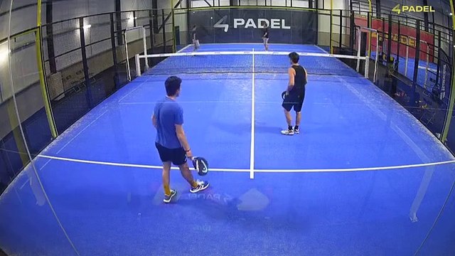 Thomas 16/05 à 10:11 - Padel Piste 3 (LeFive Montreuil)