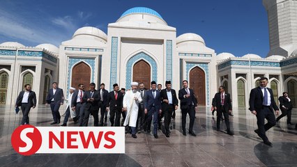 Anwar in Kazakhstan, second stop of his Central Asia visit