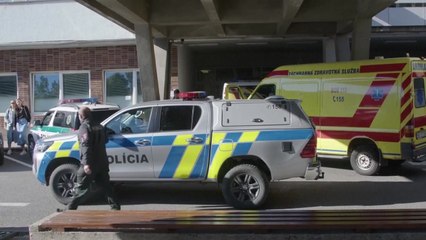 슬로바키아 총리 로베르토 피초, 총격 후 중환자실서 치료 중 🚑