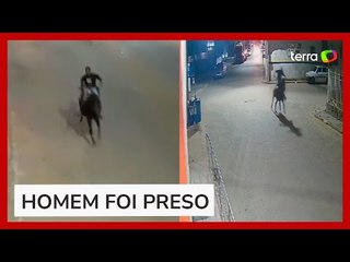 Homem montado a cavalo 'foge' da polícia no Espírito Santo