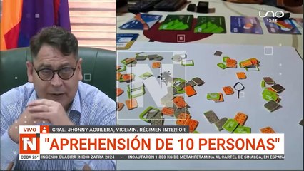 La policía presenta a los aprehendidos por ciber estafa