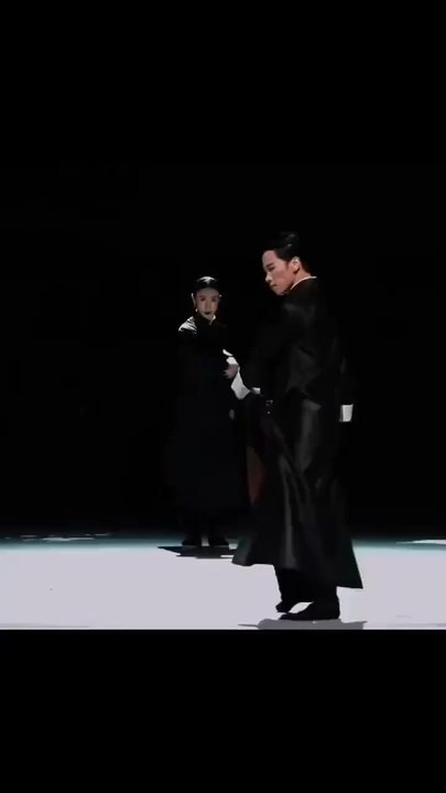Magnificent dance