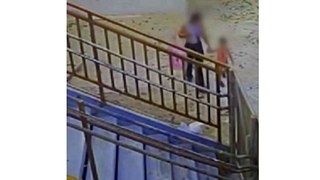 Mãe monstro: mulher chuta cabeça da filha de três anos após buscá-la em creche