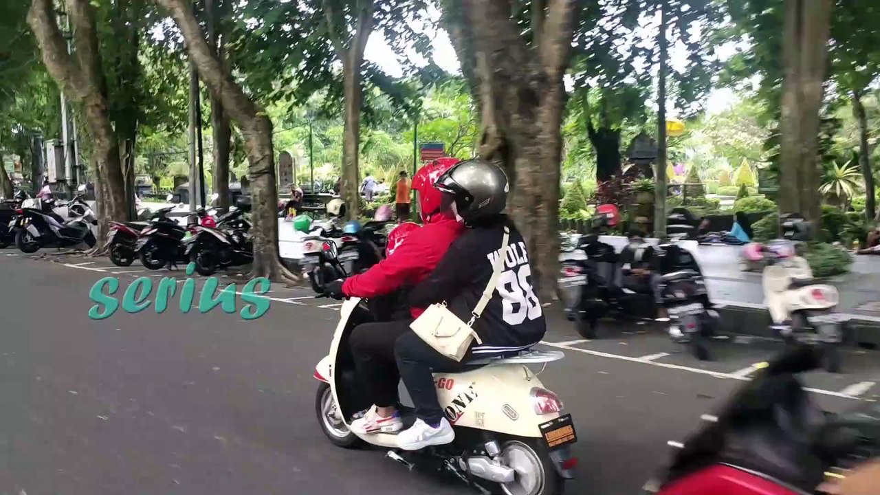 Pakai Motor Listrik Jalan Jalan sore