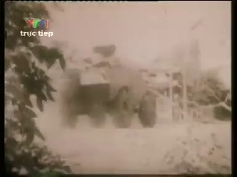 Tiến về Sài Gòn - Trọng Tấn_ Việt Hoàn(360P)
