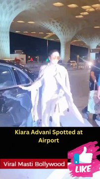 Kiara Advani Spotted at Airport