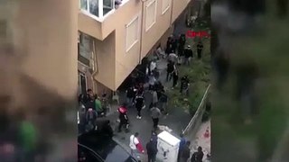 İstanbul'da bir mahalle karıştı: Sopalarla birbirlerine girdiler