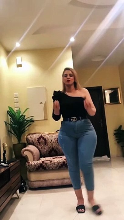 رقص منزلي