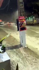 Ressaca na orla de Maricá provoca transtornos